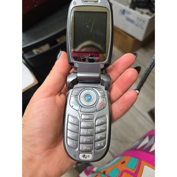 LG VX8300 Verizon Wireless Cell Flip Phone 28mb Camera Mint Condition Untested - Picture 4 of 16